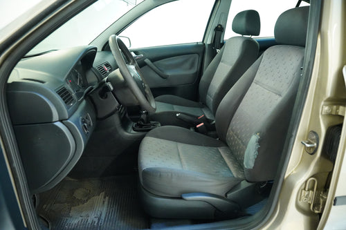 Škoda Octavia 1.6 MPI 75 kW Tour – foto 11