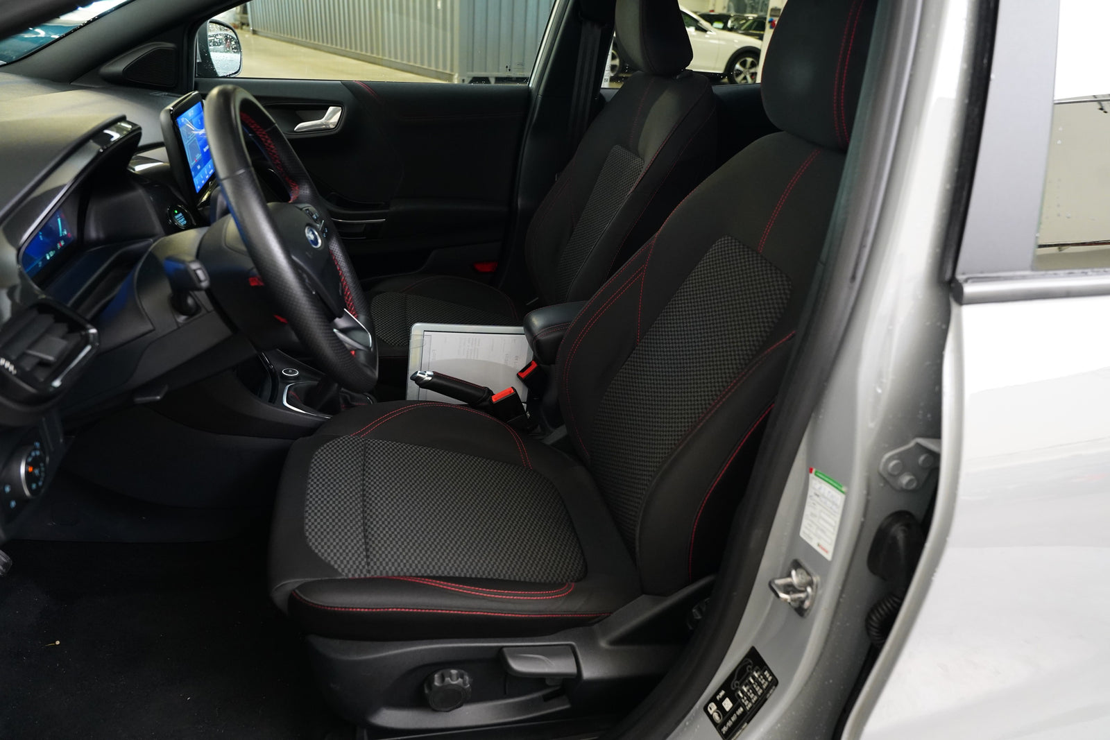 Ford Puma 1.0 EcoBoost 92 kW ST-Line – foto 11