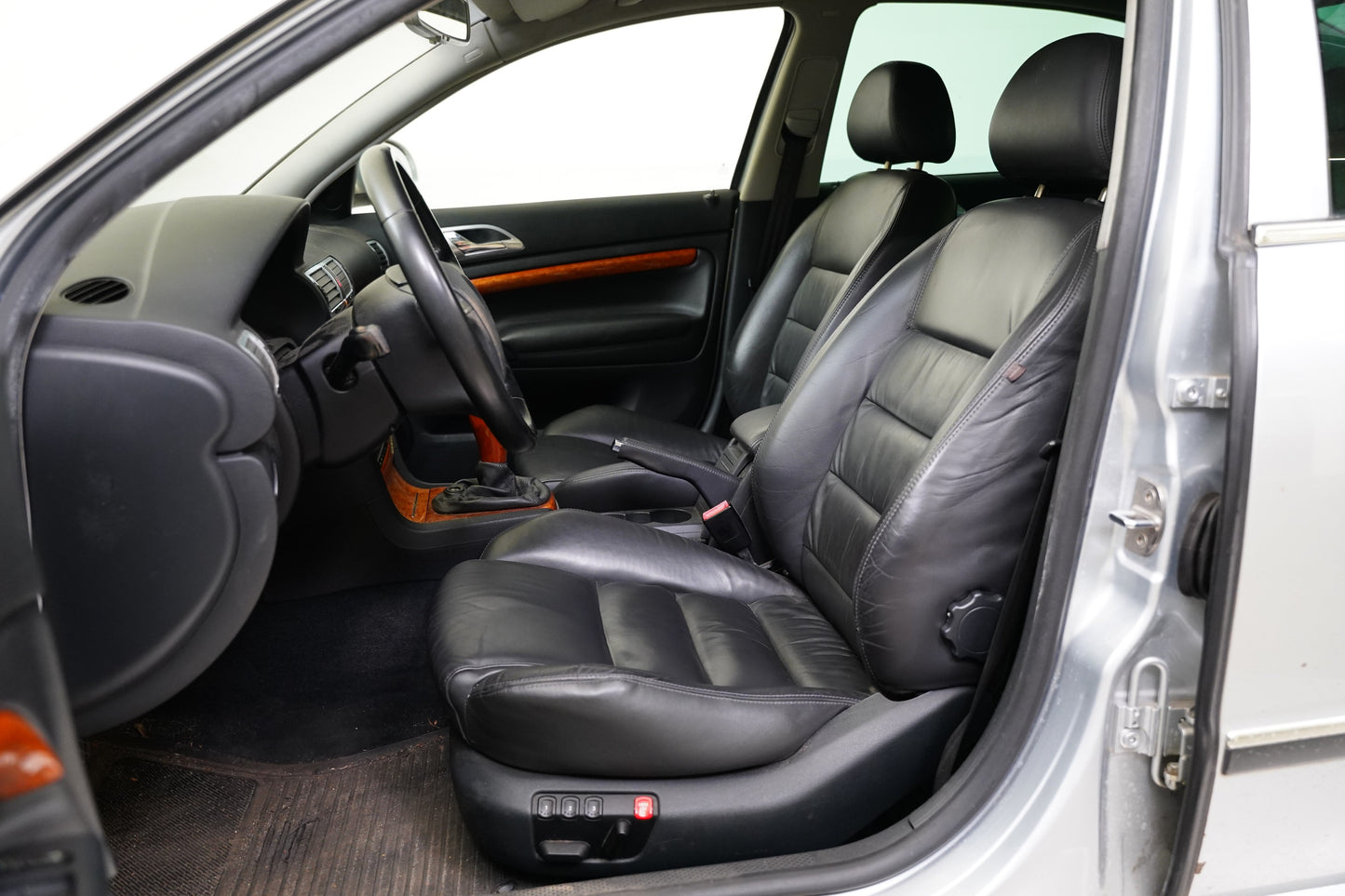 Škoda Superb 2.0 TDI 103 kW Elegance Top