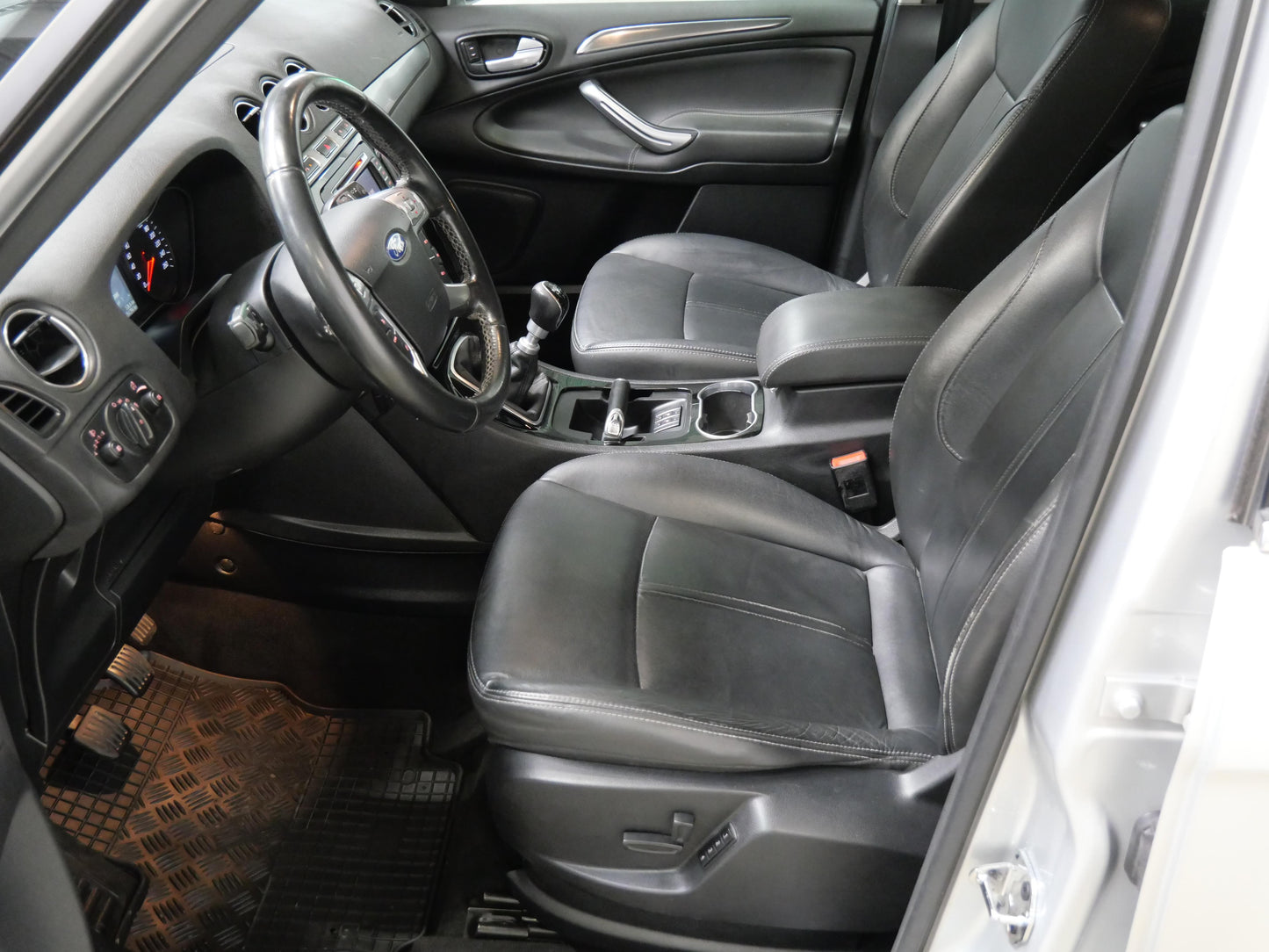Ford Galaxy 2.0 TDCI 100 kW Titanium