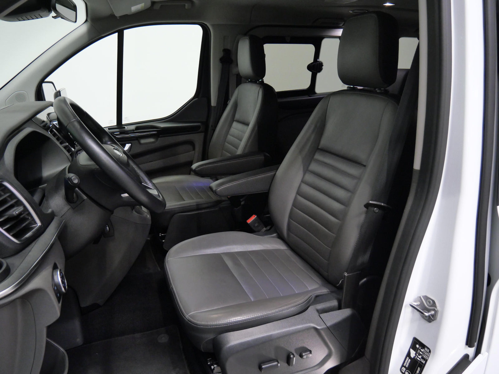 Ford Tourneo Custom 2.0 TDCI 136 kW Titanium X – foto 11