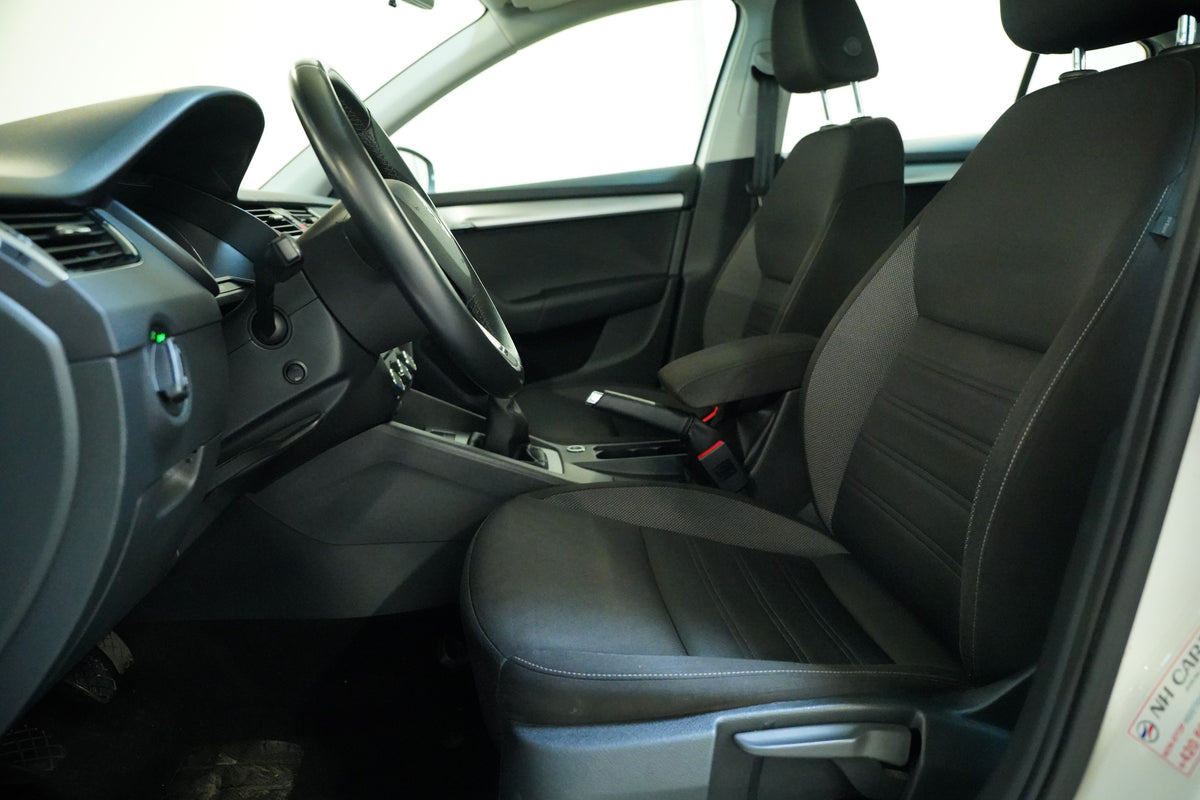 Škoda Octavia 1.6 TDi 85kW Ambition – foto 11
