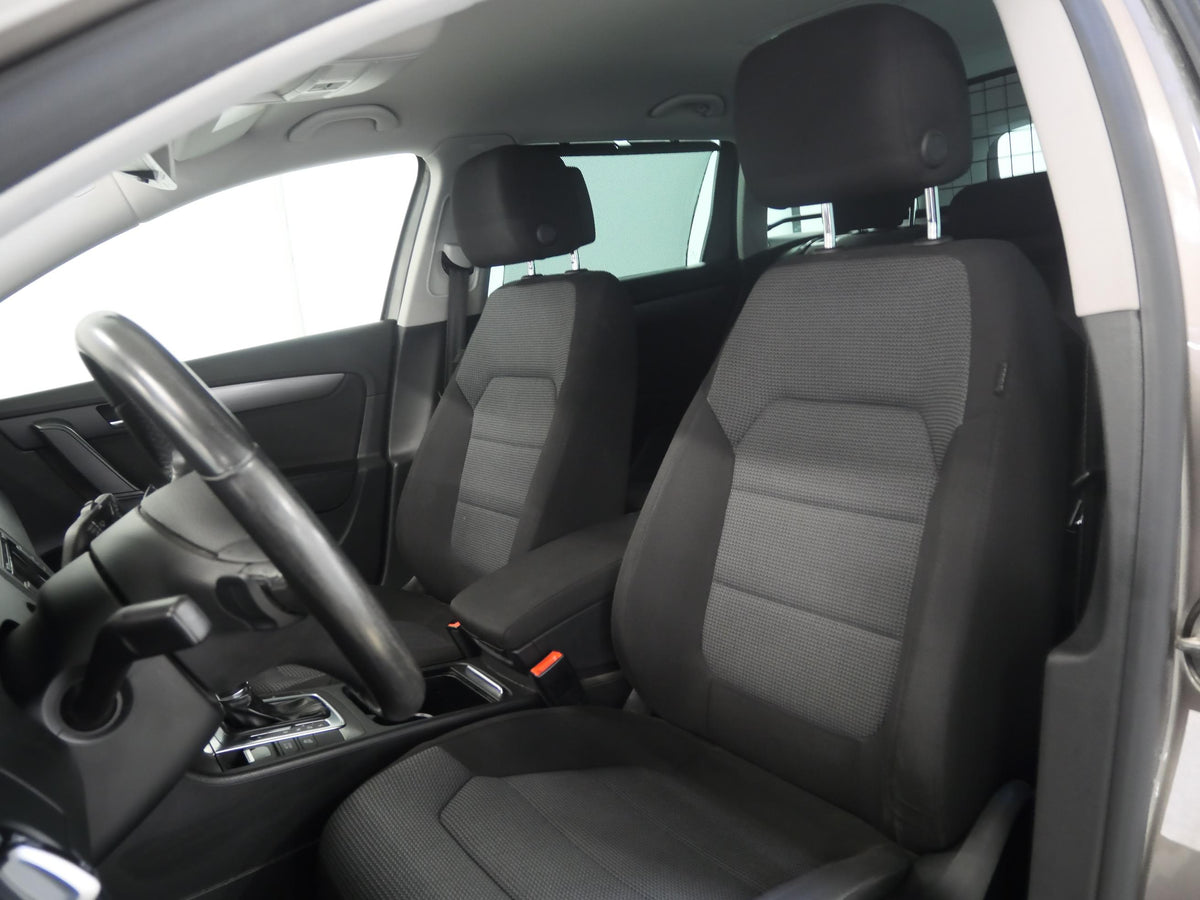 Volkswagen Passat 2.0 TDI 103 kW Comfortline – foto 12