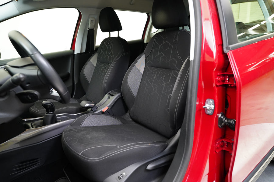 Peugeot 2008 1.2 PureTech 61 kW – foto 11