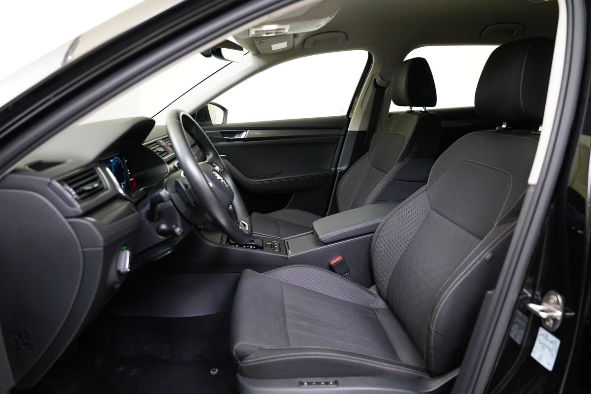 Škoda Superb 2.0 TDI 110 kW Style – foto 11