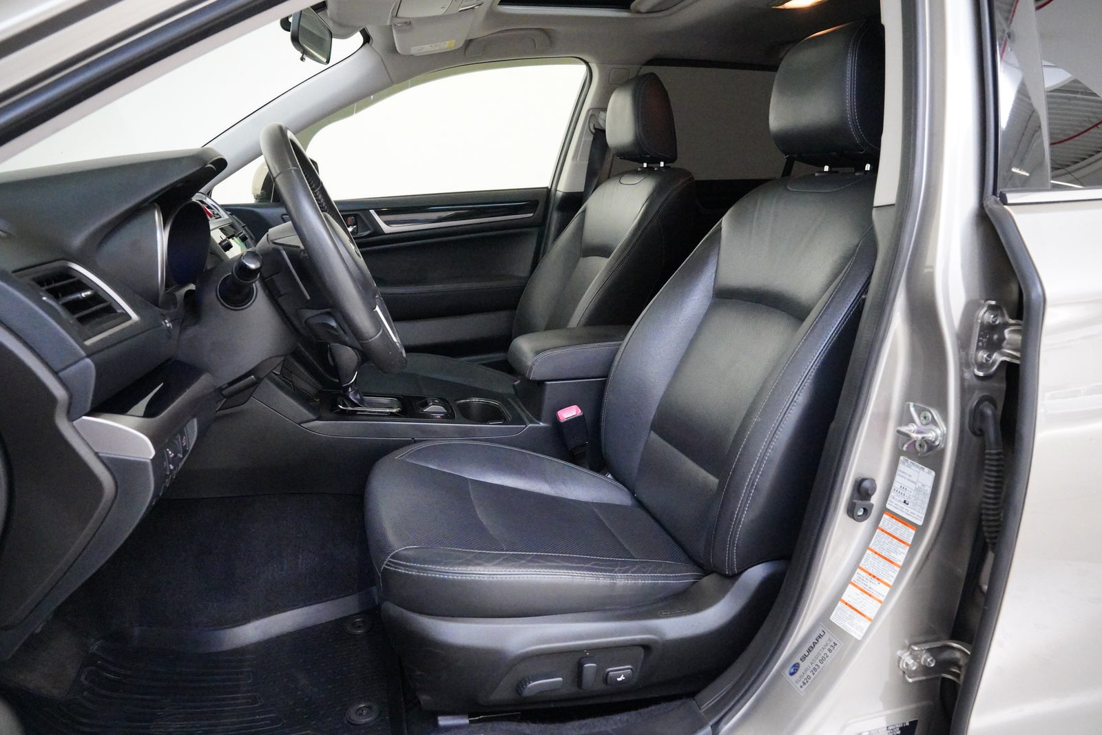 Subaru Outback 2.0D 110 kW – foto 11