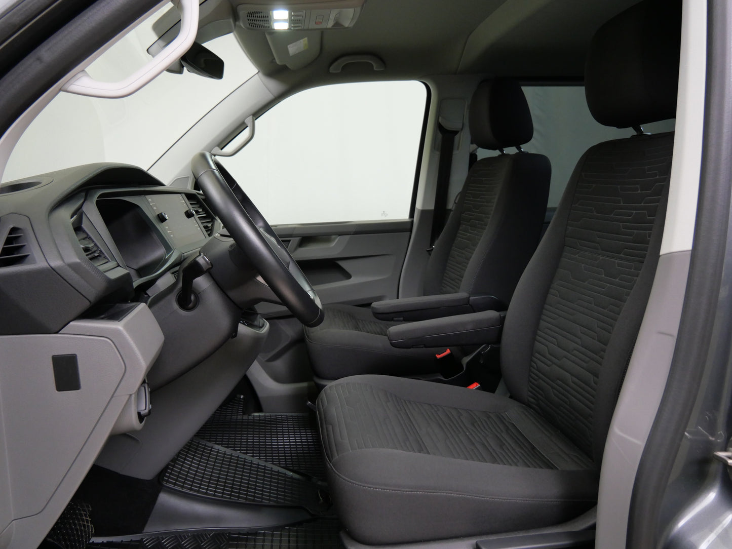 Volkswagen Caravelle 2.0 TDI 110kW Comfortline Long