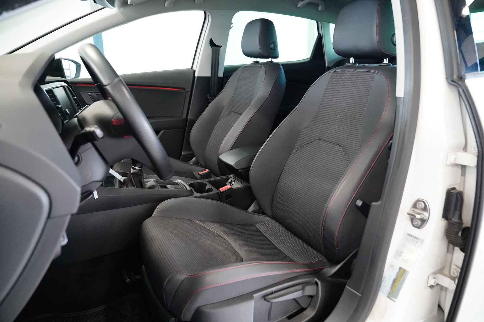 Seat Leon 1.5 TSI 96 kW FR – foto 11