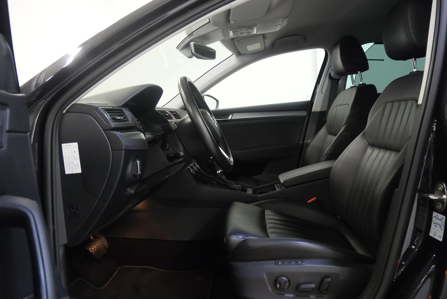 Škoda Superb 1.6 TDI 88kW DSG Style Premium