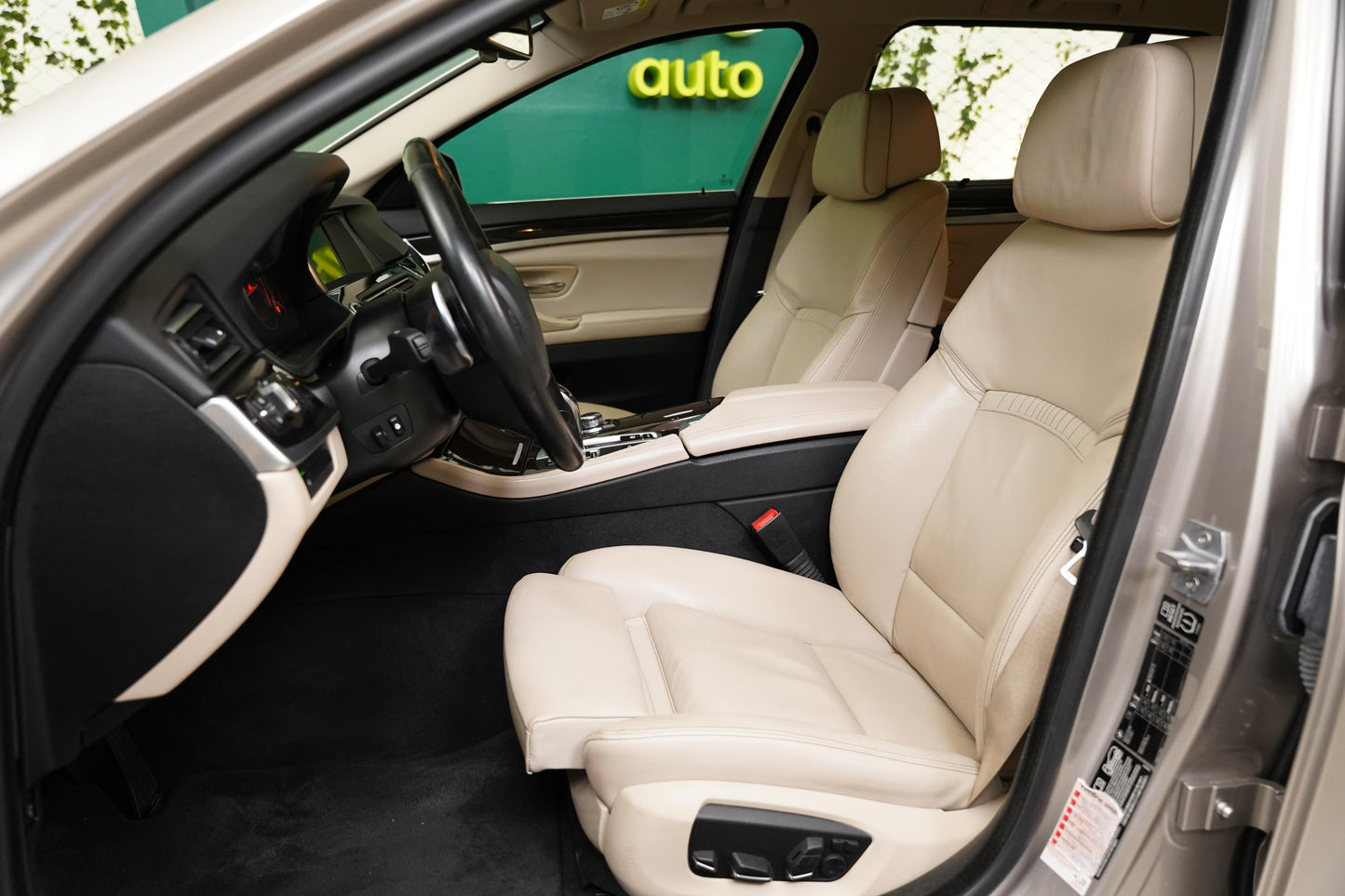 BMW Řada 5 530d 190 kW xDrive Luxury Line