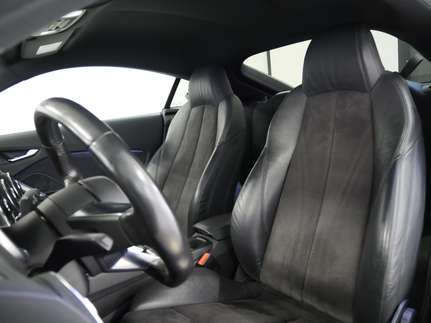 Audi TT 2.0 TFSI 169 kW S line