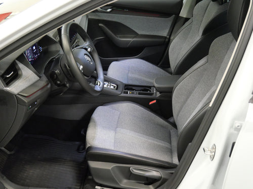 Škoda Octavia 1.5 eTSI 110 kW Top Selection – foto 11