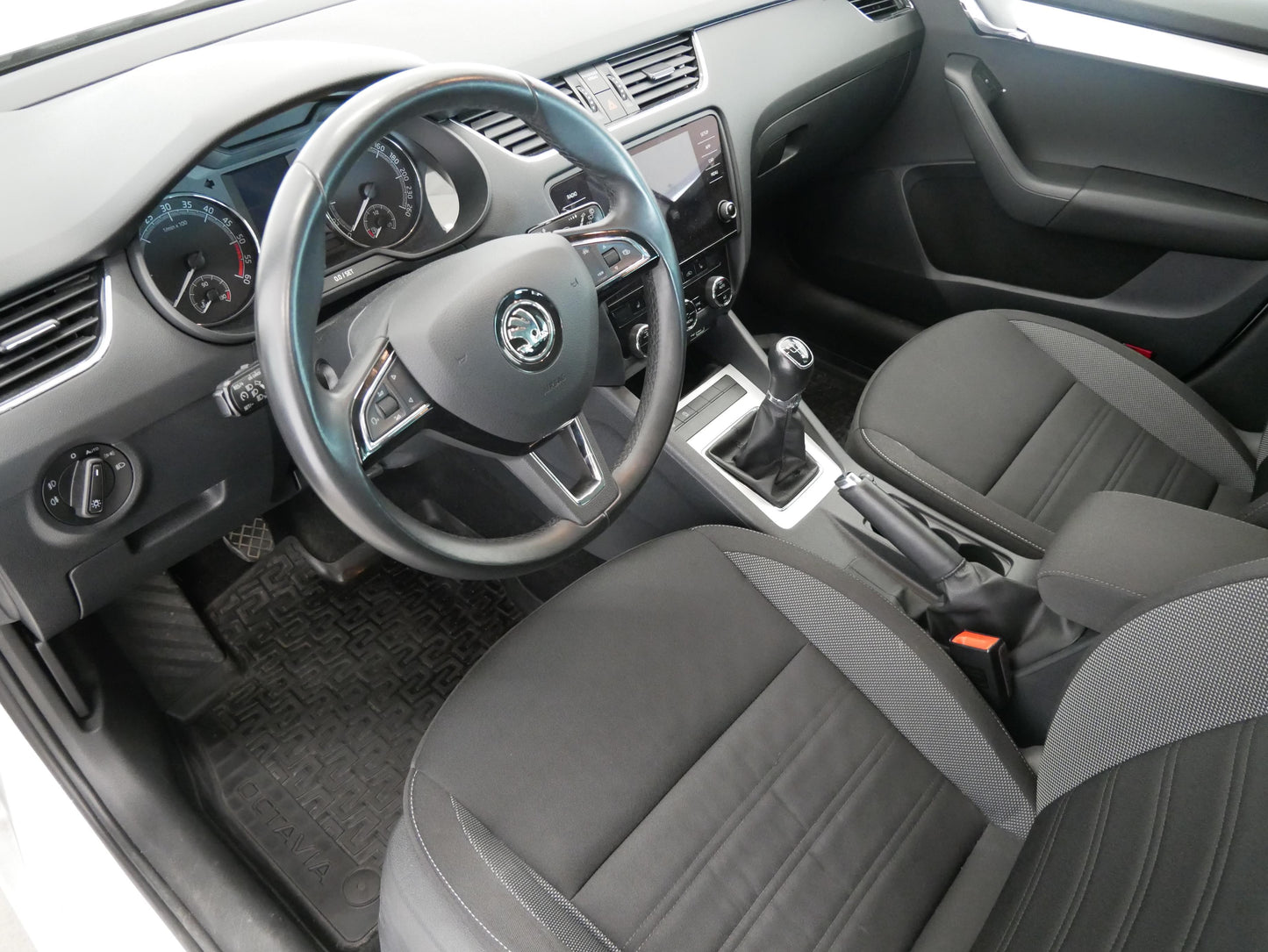 Škoda Octavia 1.6 TDI 85 kW Ambition