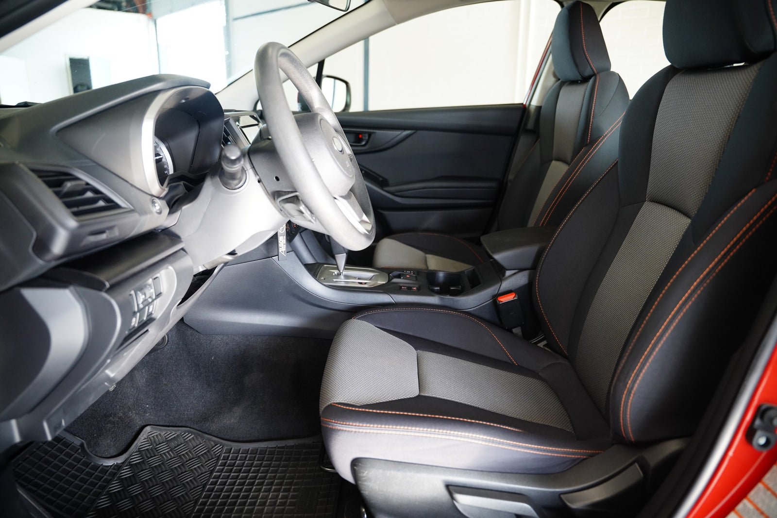 Subaru XV 1.6 i 84 kW – foto 11