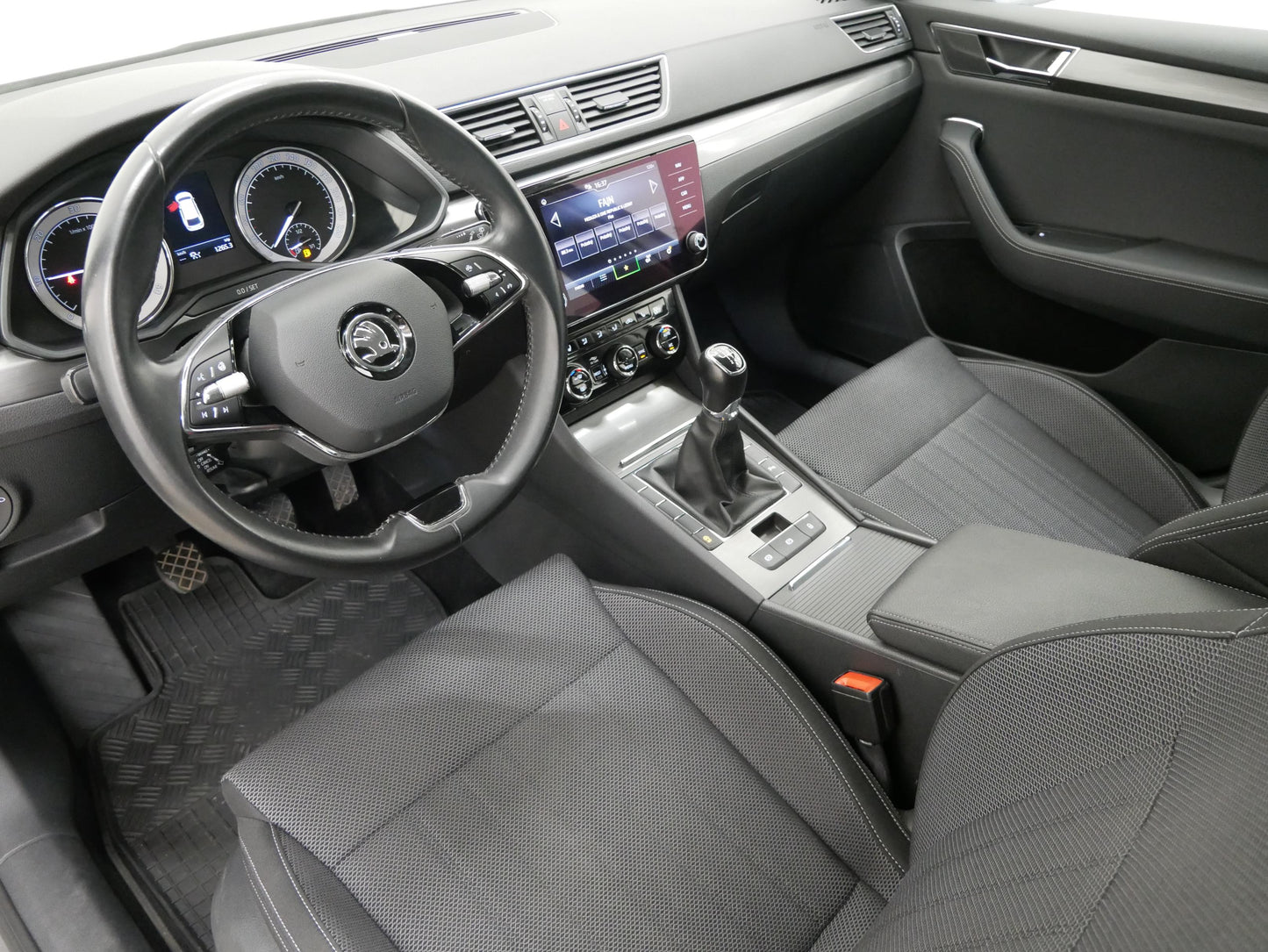 Škoda Superb 2.0 TDI 110 kW Style