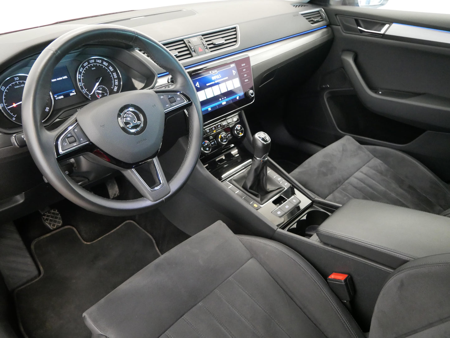 Škoda Superb 2.0 TDI 110 kW Style Plus
