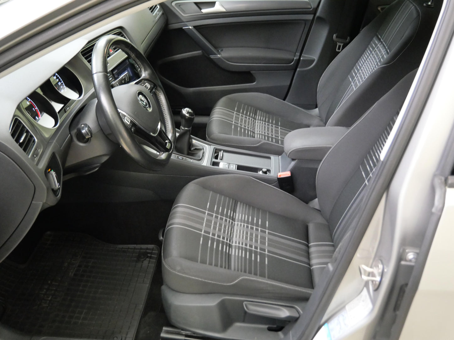 Volkswagen Golf 1.2 TSI 63 kW Lounge