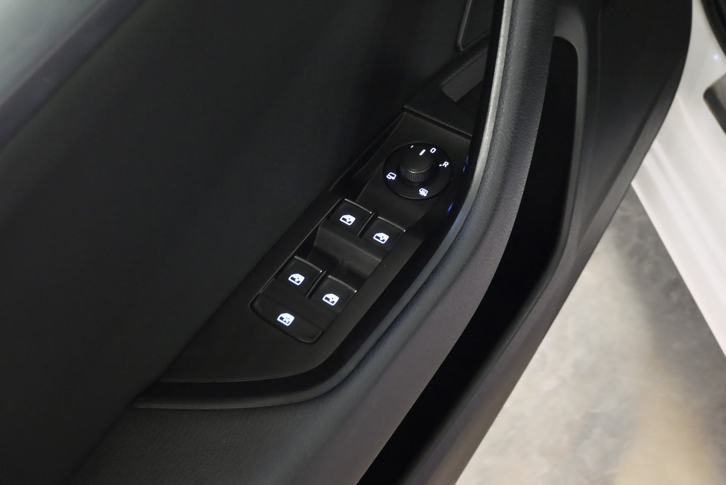 Škoda Superb 2.0 TDI 110 kW DSG Style