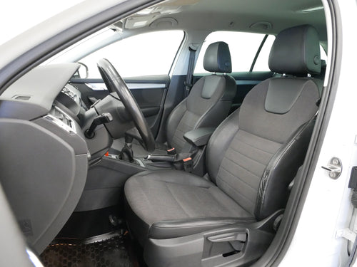 Škoda Octavia 2.0 TDI 110 kW Elegance – foto 11