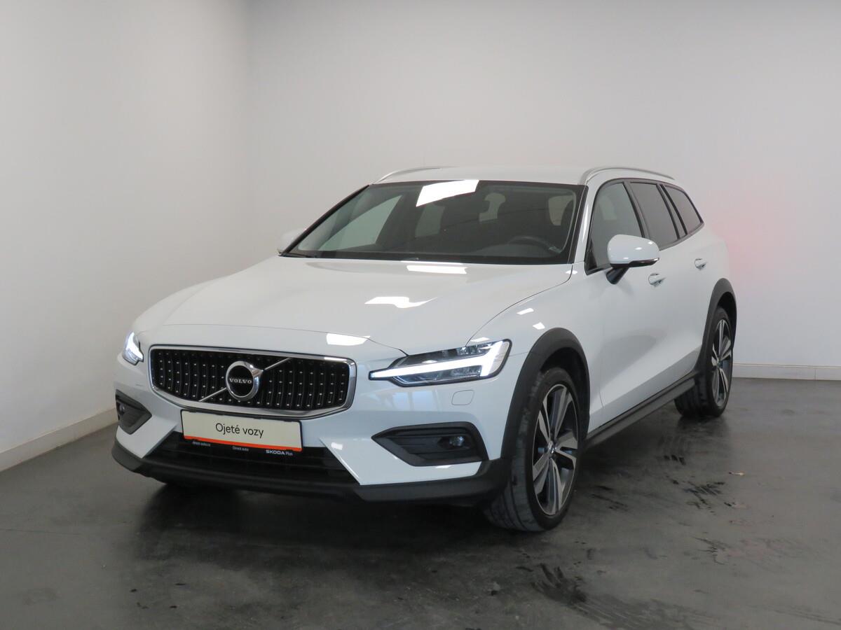 Volvo V60 2,0 145kW B4 AWD diesel Pro AU