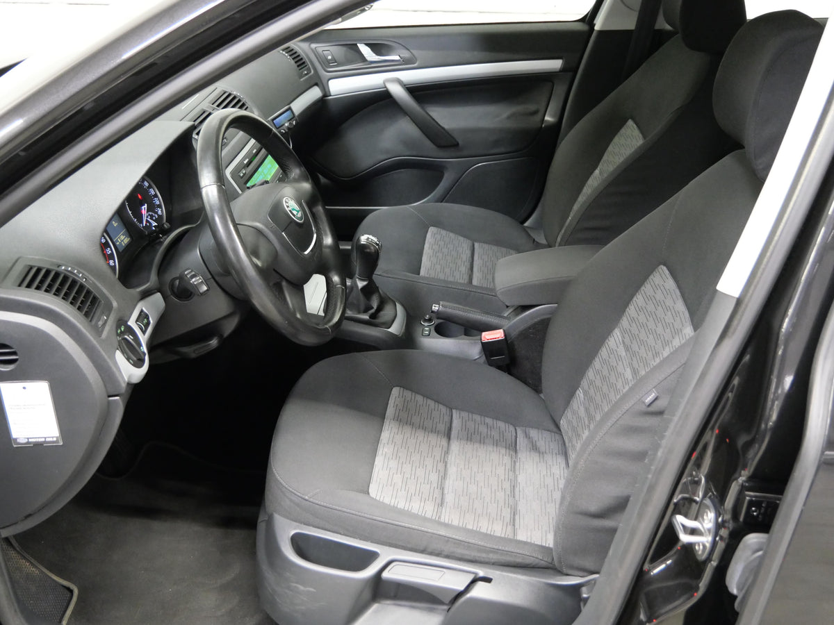 Škoda Octavia 1.6 TDI 77 kW Ambiente – foto 11