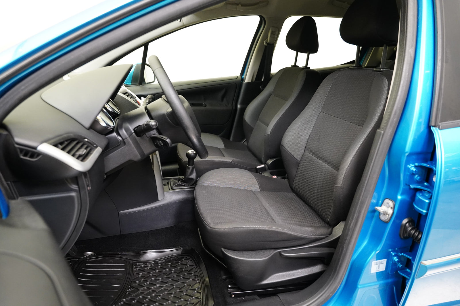 Peugeot 207 1.4 i 54 kW SW – foto 11