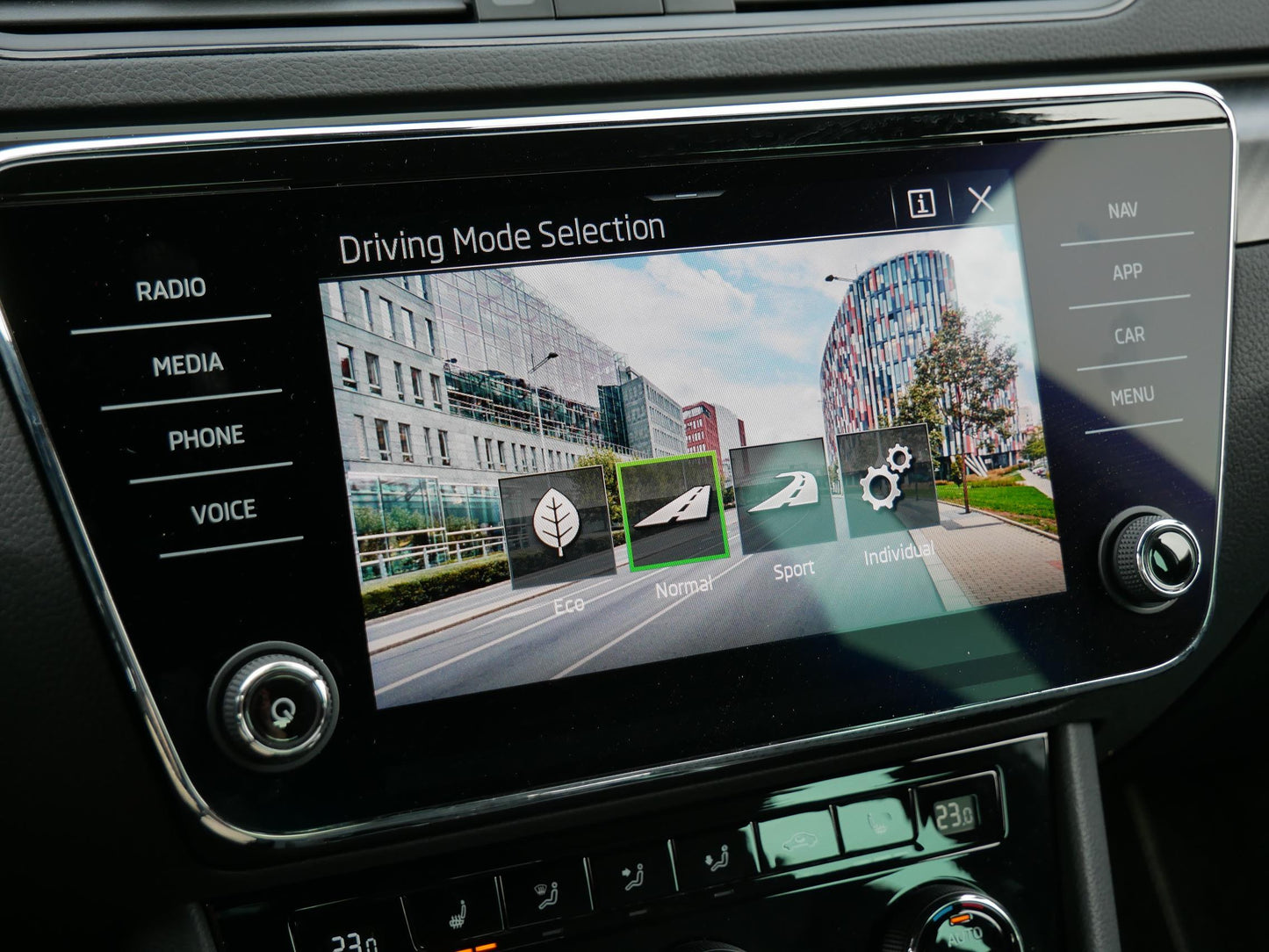 Škoda Superb 2.0 TDI 147 kW Sportline