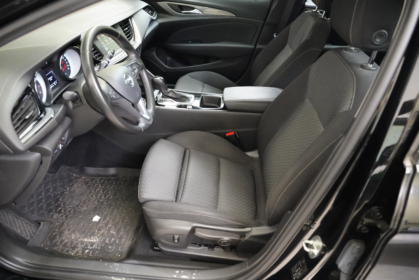 Opel Insignia 1.5 Turbo 121 kW Automatik