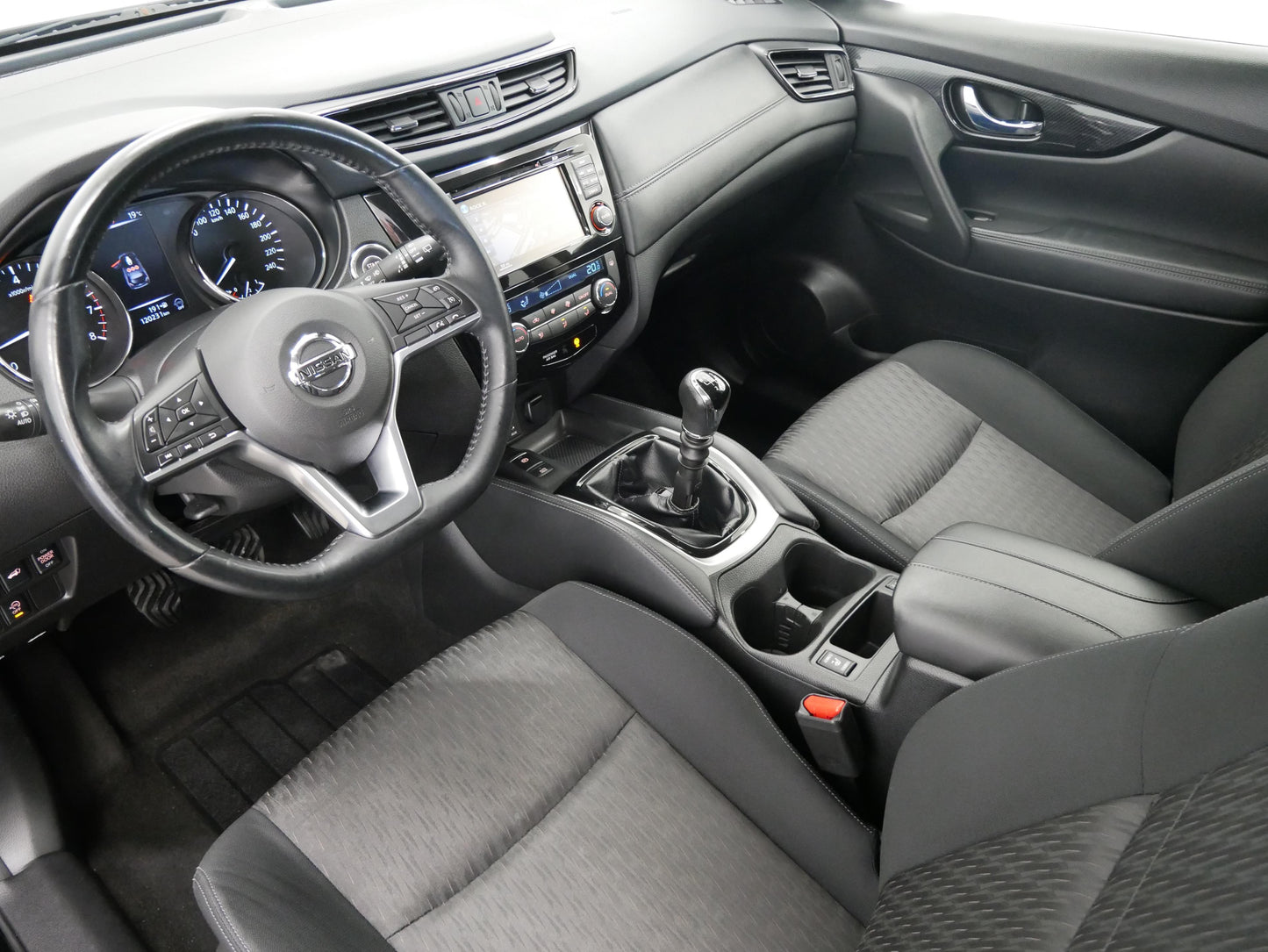 Nissan X-Trail 1.6 DIG-T 120 kW N-Connecta