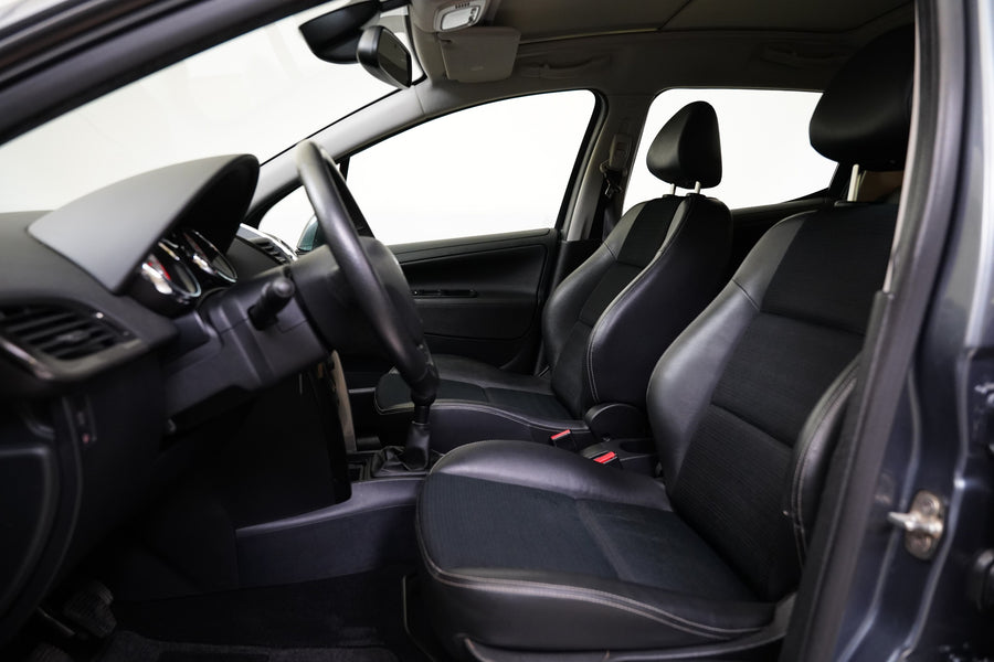 Peugeot 207 1.4 VTi 16V 77 kW Premium – foto 11