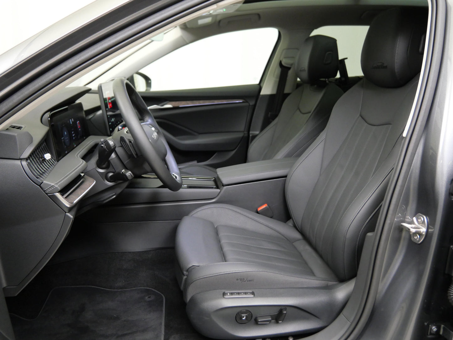 Škoda Superb 2.0 TSI 195 kW DSG 4x4 L&K