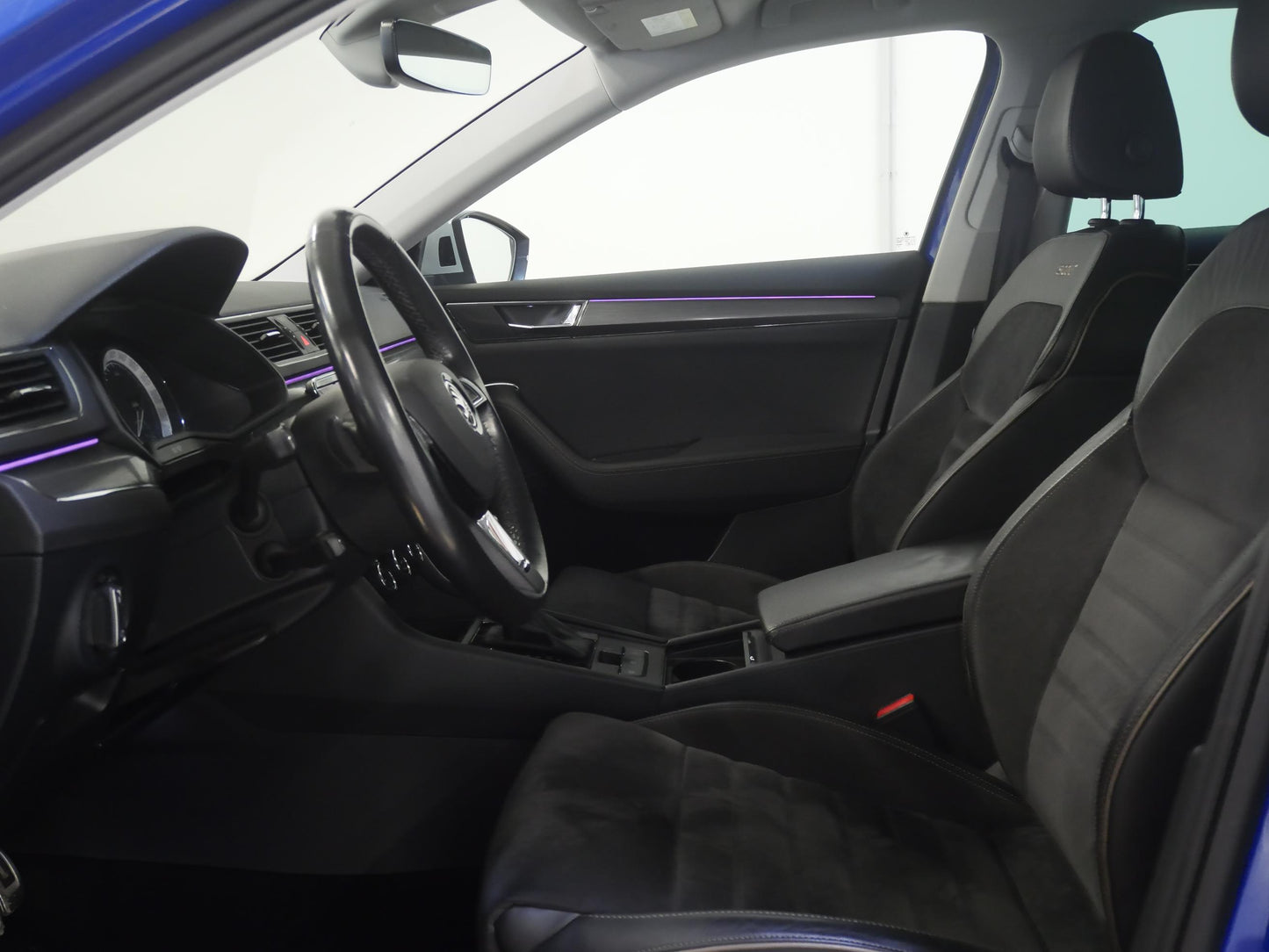 Škoda Superb 2.0 TDI 140 kW DSG Scout