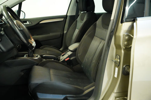 Citroën C4 1.6 HDI 68 kW – foto 11