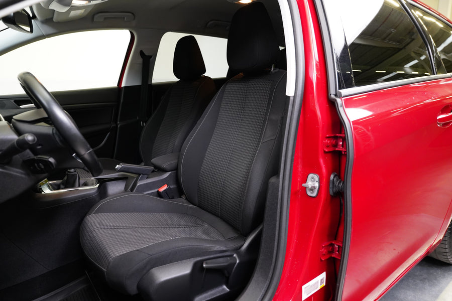 Peugeot 308 1.2 PT 96 kW – foto 11