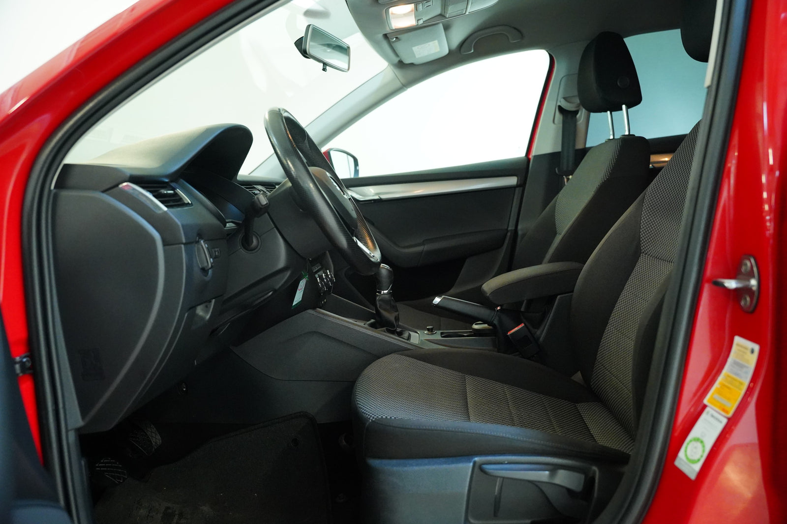Škoda Octavia 1.6 TDI 81 kW Ambition – foto 11