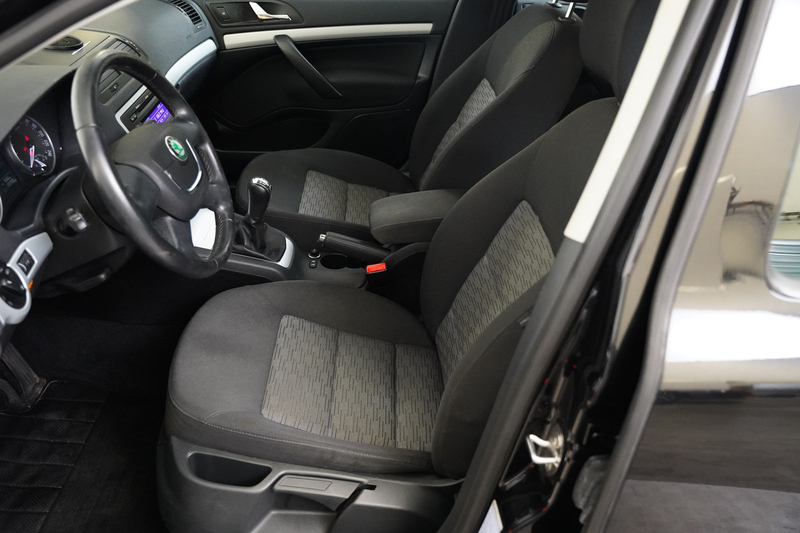 Škoda Octavia 1.2 TSI 77 kW Ambiente – foto 11