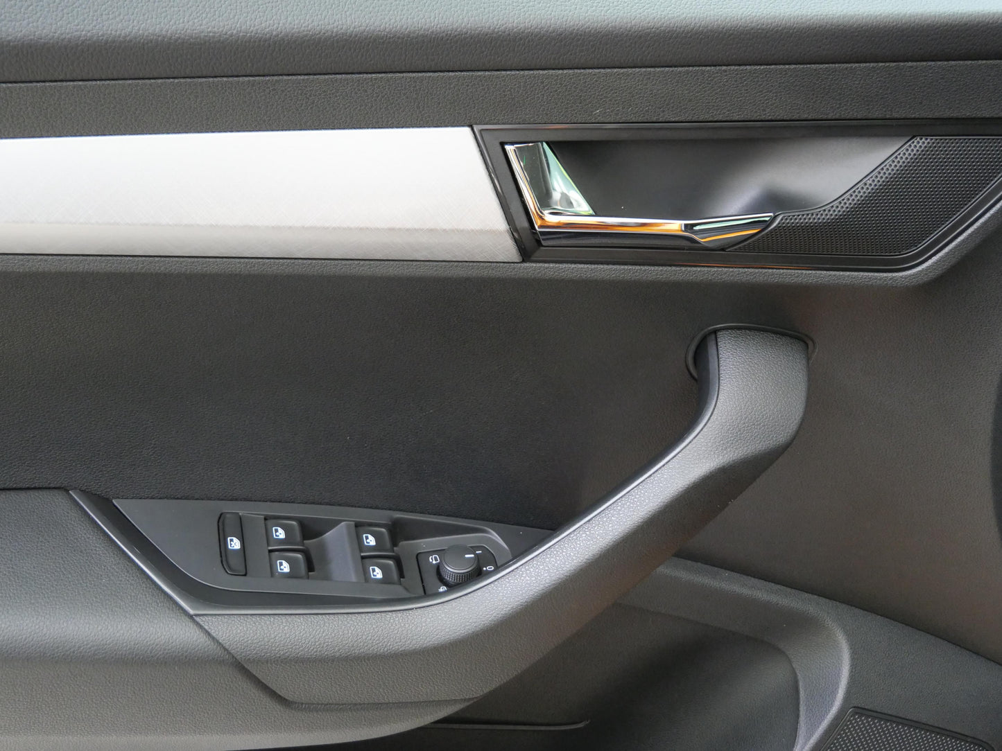 Škoda Karoq 1.5 TSI 110 kW Ambition