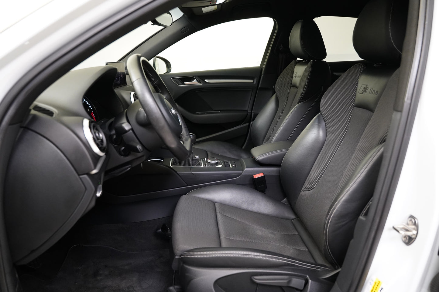 Audi A3 1.4 TFSI 16V 103 kW S line