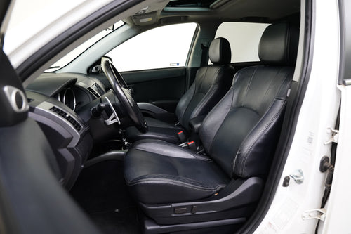 Mitsubishi Outlander 2.2 DI-D 115 kW 4x4 – foto 11
