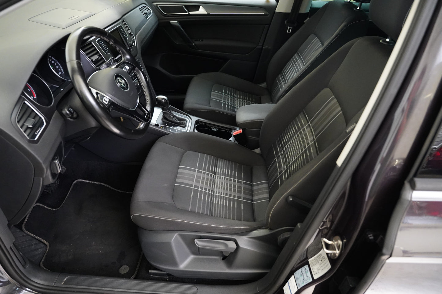 Volkswagen Golf 1.4 TSI 92 kW DSG Lounge