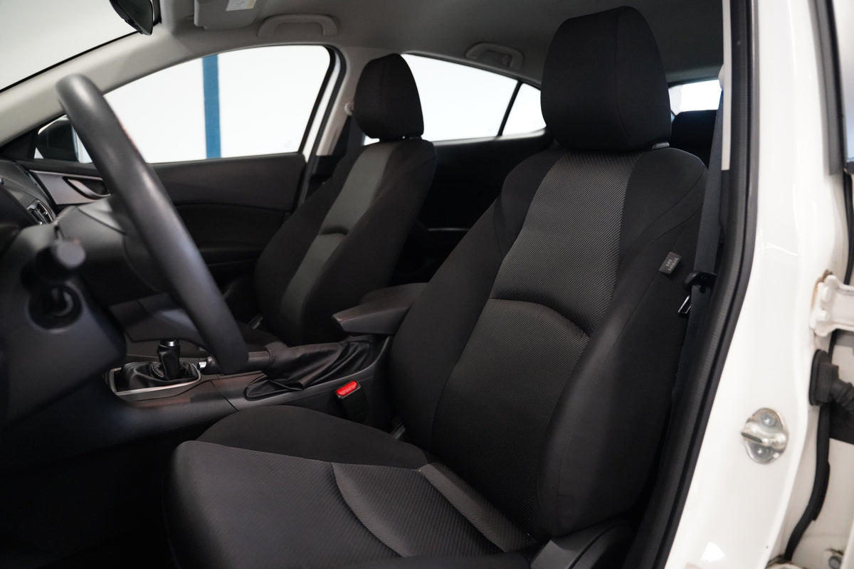 Mazda 3 1.5 Skyactiv-G 74 kW – foto 11