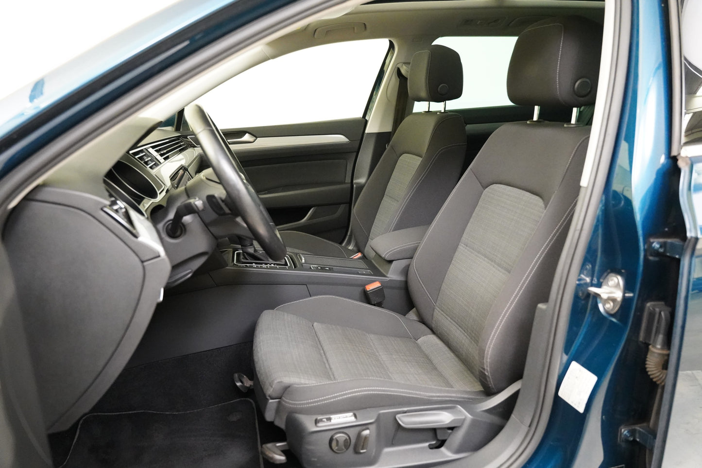 Volkswagen Passat 2.0 TDI 140 kW Business