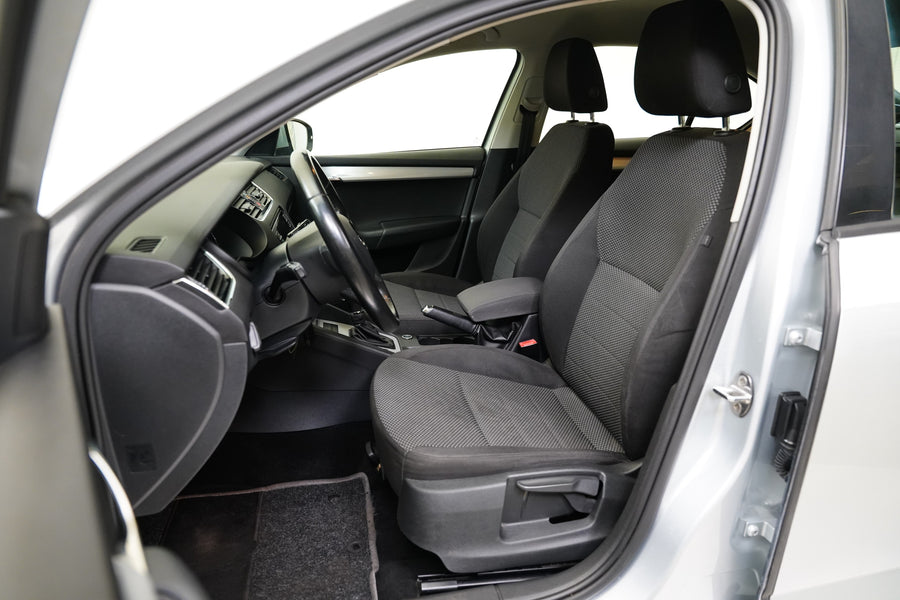 Škoda Octavia 1.6 TDI 77 kW DSG – foto 11