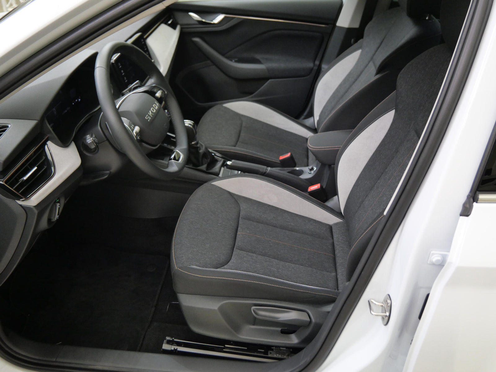 Škoda Scala 1.0 TSI 85 kW Top Selection – foto 11