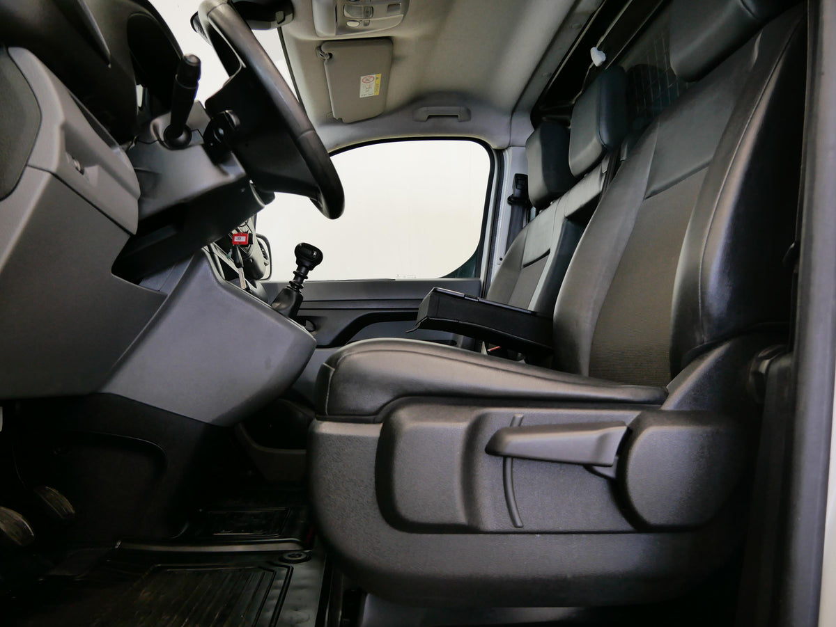 Toyota Proace 2.0 D-4D L3H1 3 místa – foto 11