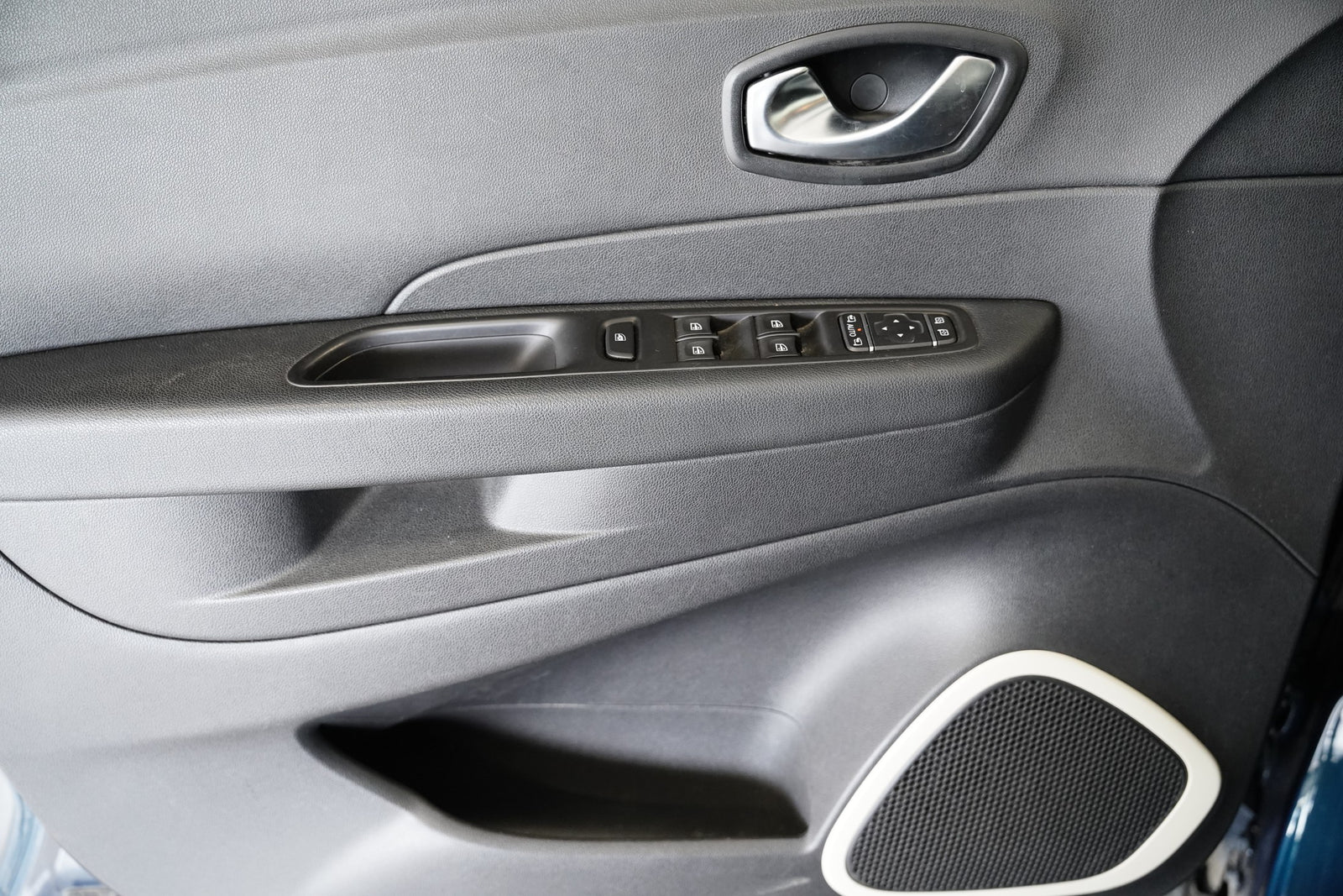 Renault Captur 0.9 Tce 66 kW Limited – foto 11