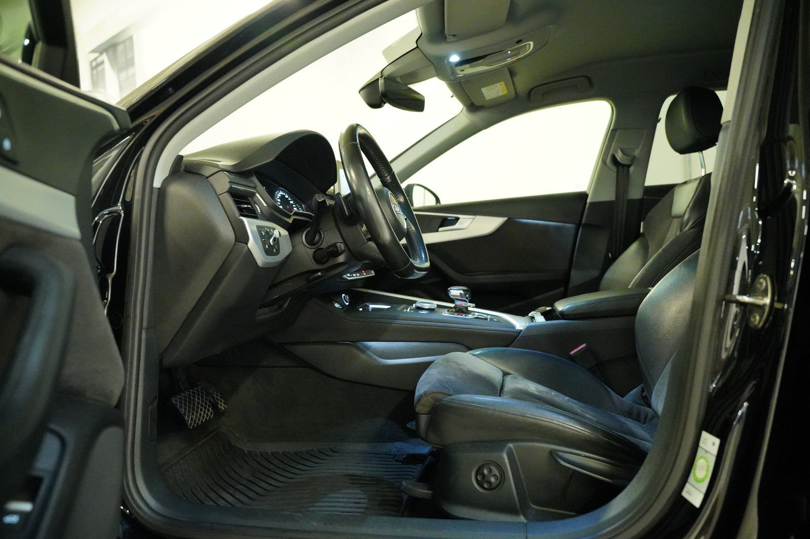 Audi A4 2.0 110 KW AVANT – foto 11