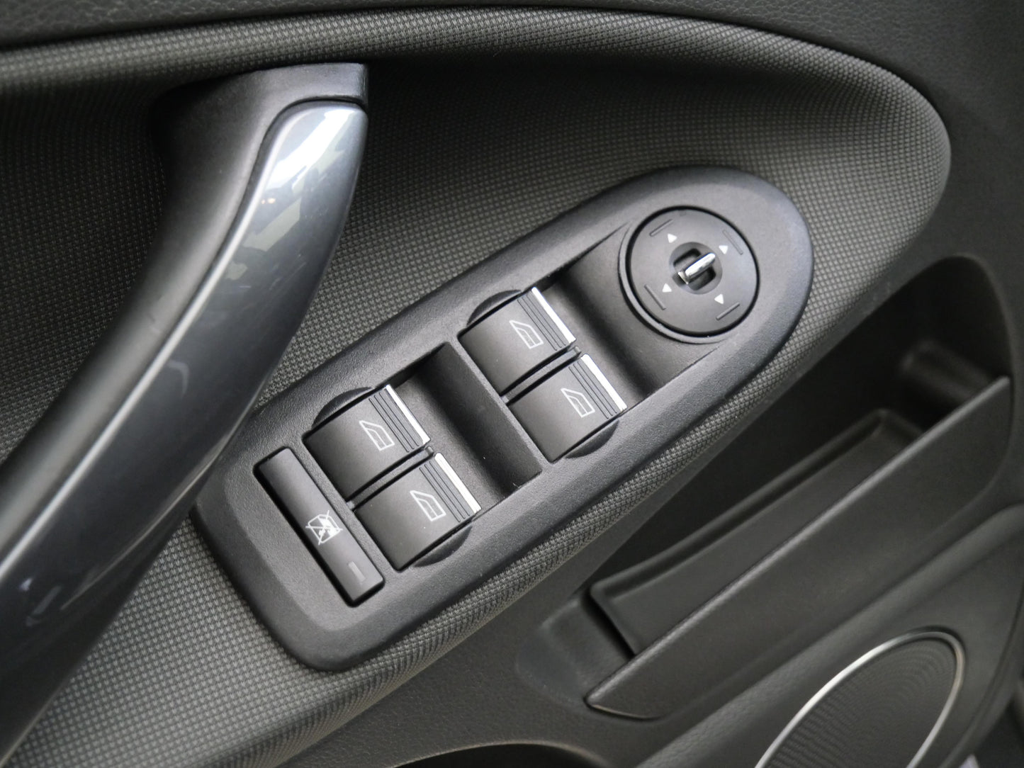 Ford Kuga 2.0 TDCi 120 kW Trend