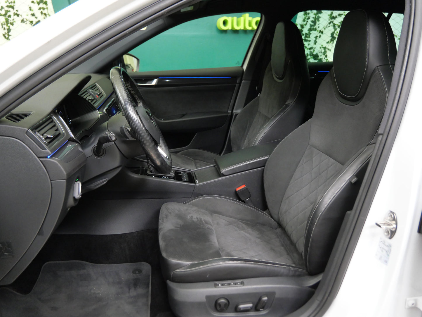 Škoda Superb 2.0 TDI 110 kW Sportline