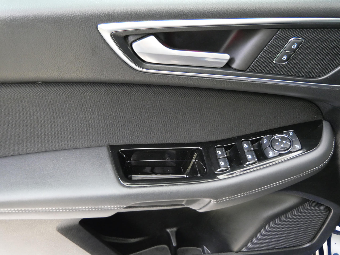 Ford S-MAX 2.0 EcoBlue 140 kW Titanium